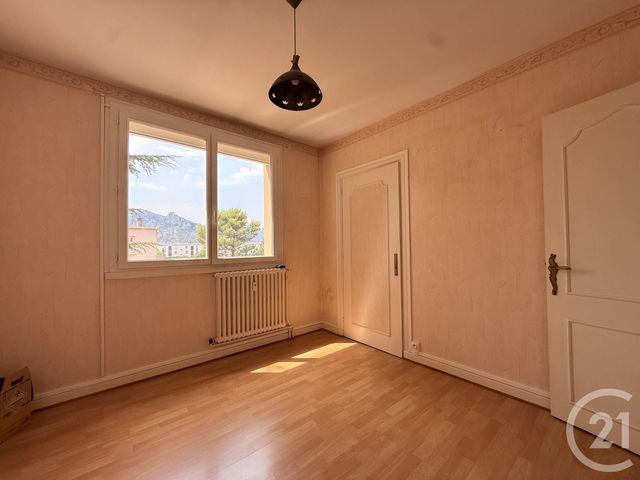 Appartement T4 &agrave; vendre - 4 pi&egrave;ces - 86,25 m2 - Guilherand Granges - 07 - RHONE-ALPES