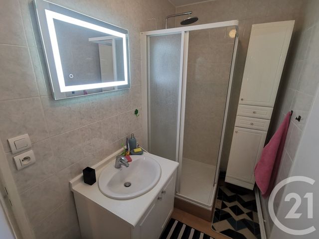 Appartement &agrave; louer - 3 pi&egrave;ces - 68 m2 - Valence - 26 - RHONE-ALPES