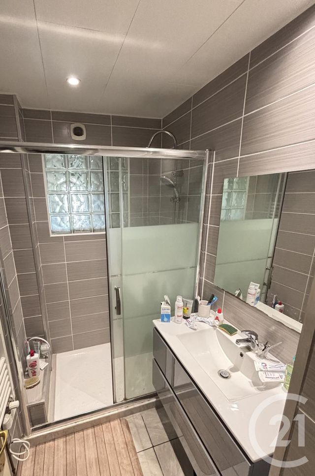 Appartement T3 à vendre - 3 pièces - 60,82 m2 - Bourg Les Valence - 26 - RHONE-ALPES