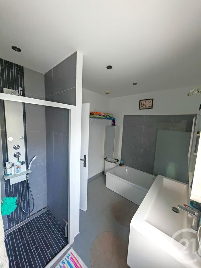 Maison à vendre - 7 pièces - 147 m2 - Valence - 26 - RHONE-ALPES