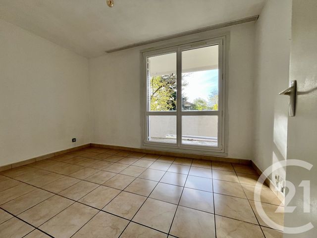Appartement F3 à vendre - 4 pièces - 66 m2 - Valence - 26 - RHONE-ALPES