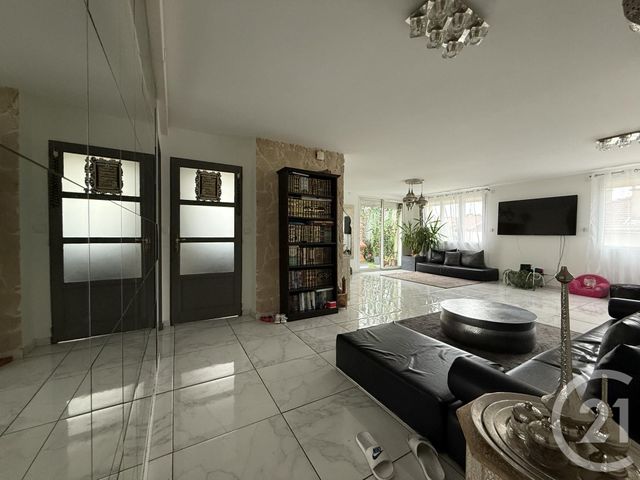 Afficher la photo en grand Appartement F4 à vendre - 4 pièces - 95,50 m2 - Bourg Les Valence - 26 - RHONE-ALPES