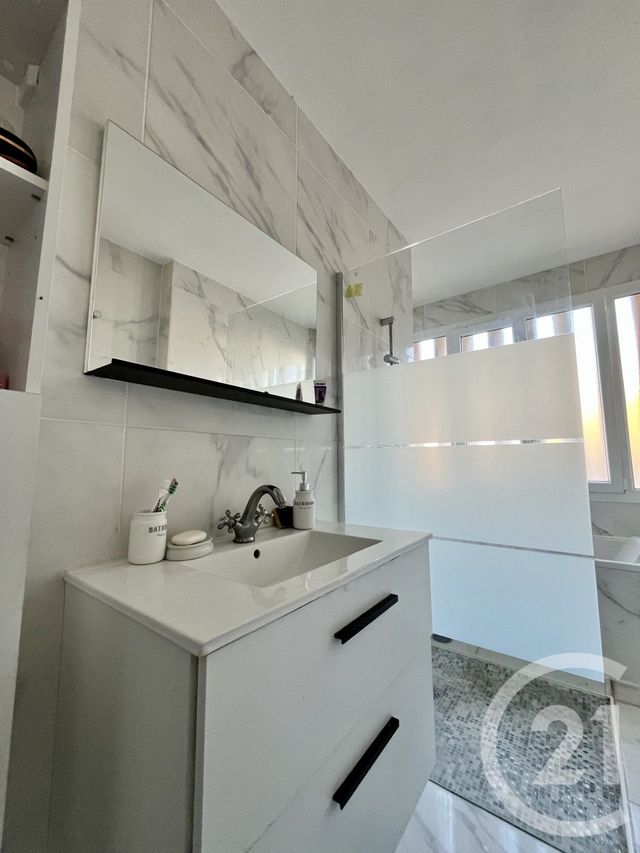 Appartement F3 à vendre - 4 pièces - 77 m2 - Valence - 26 - RHONE-ALPES