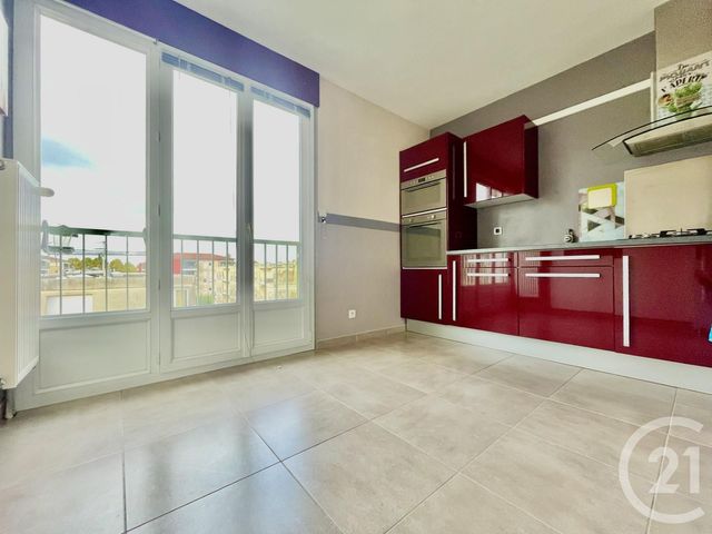 Appartement T4 à vendre - 4 pièces - 82,33 m2 - Guilherand Granges - 07 - RHONE-ALPES