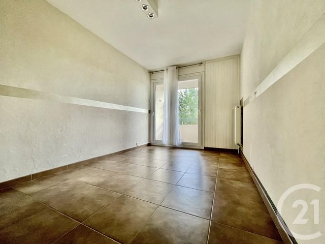 Appartement T4 à vendre - 4 pièces - 82,33 m2 - Guilherand Granges - 07 - RHONE-ALPES
