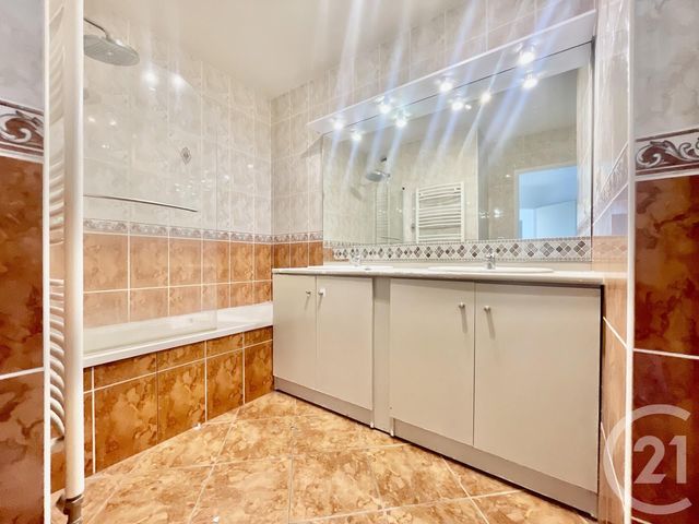 Appartement F4 à vendre - 5 pièces - 91 m2 - Valence - 26 - RHONE-ALPES