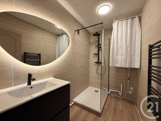 Appartement T4 à vendre - 4 pièces - 75,75 m2 - Guilherand Granges - 07 - RHONE-ALPES