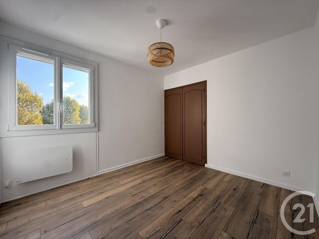 Appartement T4 à vendre - 4 pièces - 75,75 m2 - Guilherand Granges - 07 - RHONE-ALPES