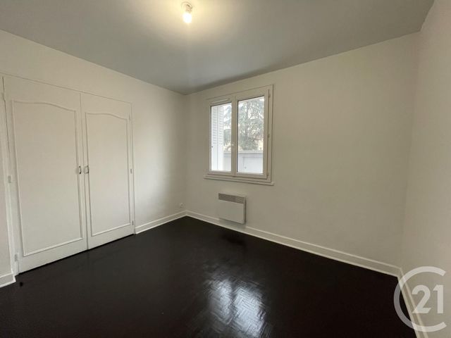 Appartement T3 &agrave; louer - 3 pi&egrave;ces - 52,30 m2 - Guilherand Granges - 07 - RHONE-ALPES