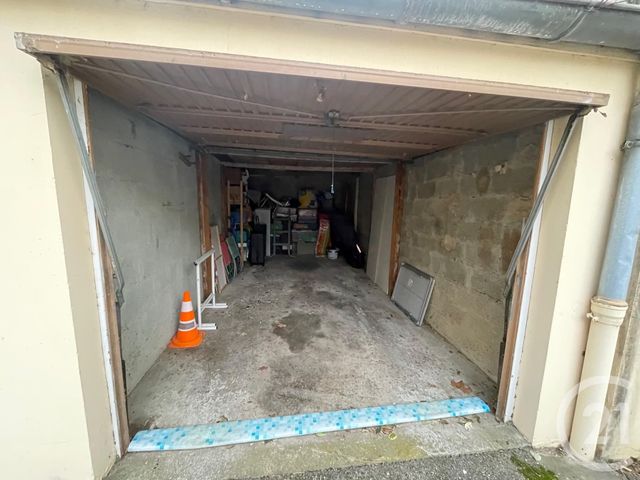 Parking &agrave; louer - 15 m2 - Guilherand Granges - 07 - RHONE-ALPES