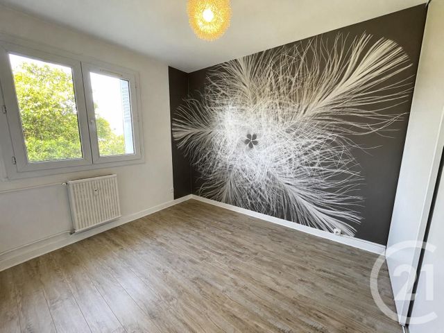 Appartement T4 &agrave; louer - 4 pi&egrave;ces - 69,44 m2 - Bourg Les Valence - 26 - RHONE-ALPES