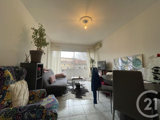 Appartement T3 &agrave; louer - 3 pi&egrave;ces - 65,14 m2 - Valence - 26 - RHONE-ALPES