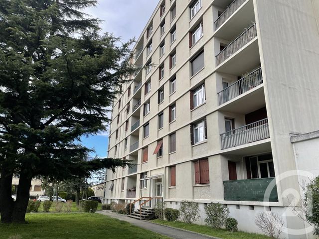 Appartement T4 &agrave; louer - 4 pi&egrave;ces - 81,21 m2 - Valence - 26 - RHONE-ALPES