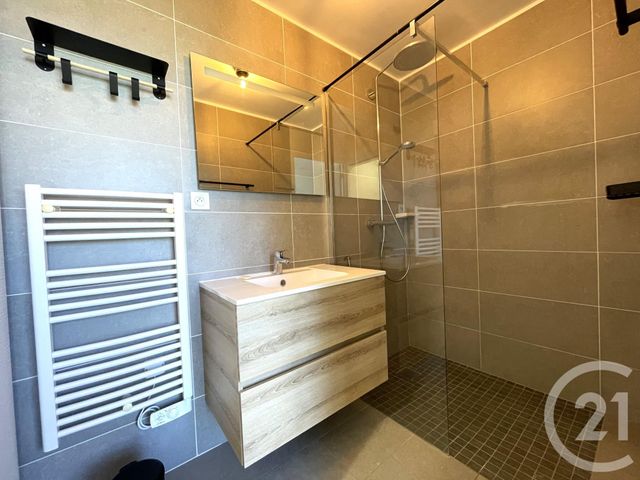 Appartement T3 &agrave; louer - 3 pi&egrave;ces - 75 m2 - Valence - 26 - RHONE-ALPES