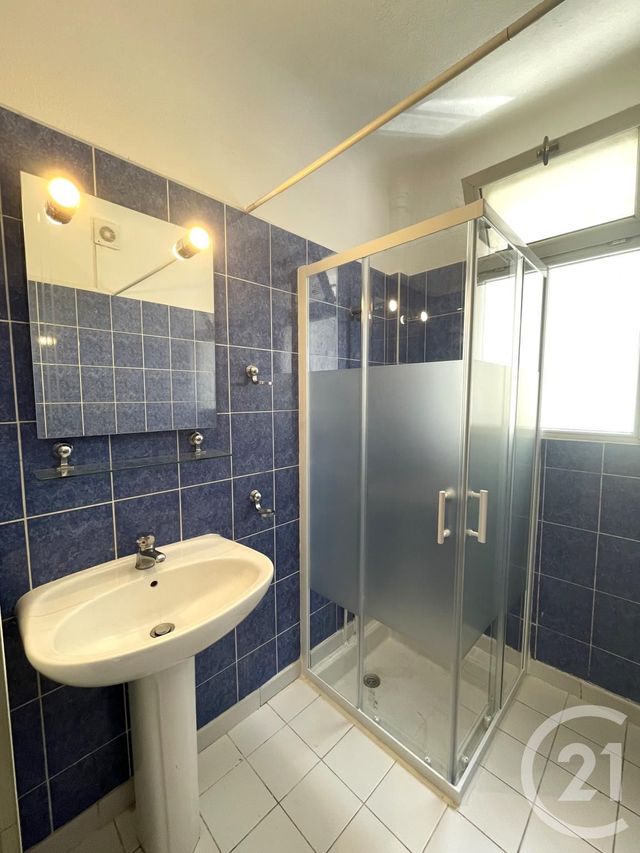 Appartement T3 &agrave; louer - 3 pi&egrave;ces - 59,18 m2 - Valence - 26 - RHONE-ALPES