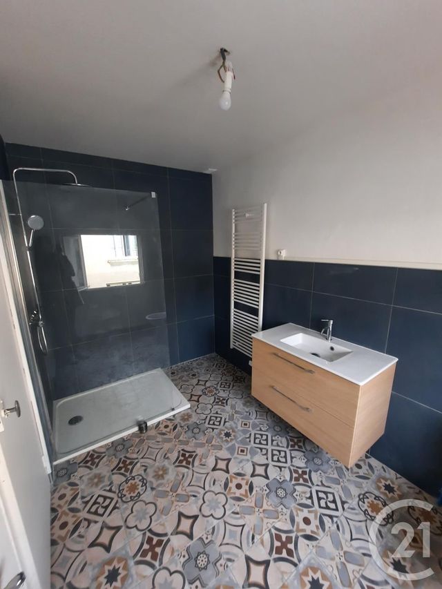 Appartement T3 &agrave; louer - 3 pi&egrave;ces - 67 m2 - Valence - 26 - RHONE-ALPES