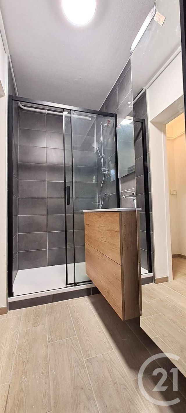 Appartement T2 &agrave; louer - 2 pi&egrave;ces - 46 m2 - Valence - 26 - RHONE-ALPES