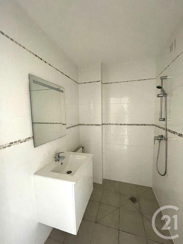 Appartement T3 &agrave; louer - 3 pi&egrave;ces - 51,18 m2 - Bourg Les Valence - 26 - RHONE-ALPES