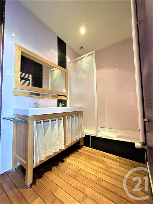 Appartement T3 &agrave; louer - 3 pi&egrave;ces - 86,15 m2 - Valence - 26 - RHONE-ALPES
