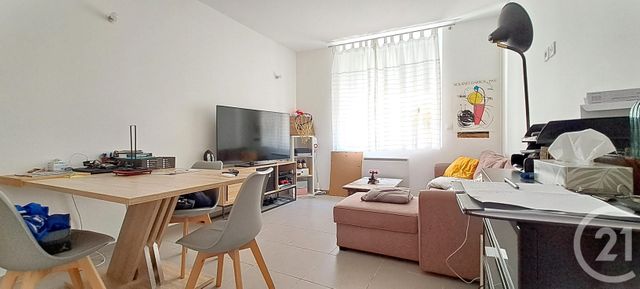Appartement T2 &agrave; louer - 2 pi&egrave;ces - 38 m2 - Tain L Hermitage - 26 - RHONE-ALPES
