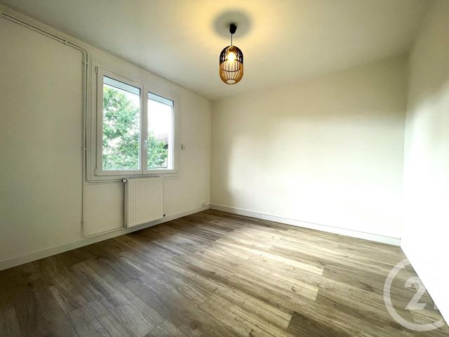 Appartement T4 &agrave; louer - 4 pi&egrave;ces - 72,38 m2 - Romans Sur Isere - 26 - RHONE-ALPES