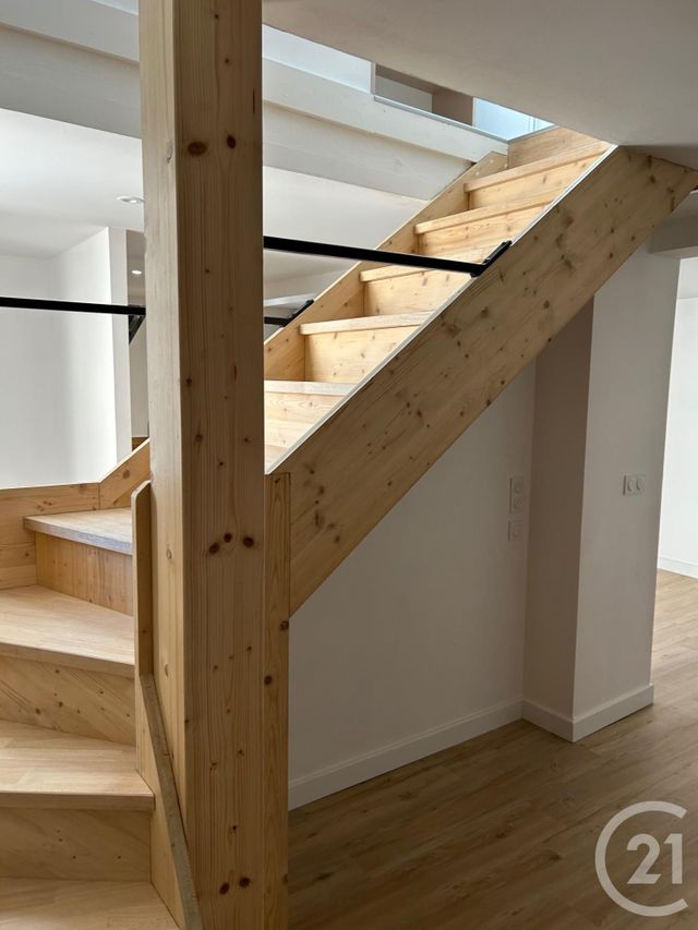 Appartement Duplex &agrave; louer - 3 pi&egrave;ces - 57,96 m2 - Valence - 26 - RHONE-ALPES
