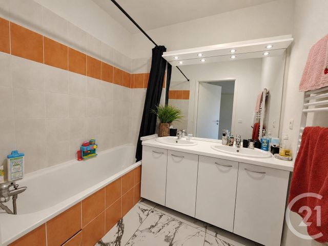 Appartement T3 &agrave; vendre - 3 pi&egrave;ces - 63 m2 - Valence - 26 - RHONE-ALPES