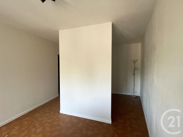 Appartement T1 &agrave; louer - 1 pi&egrave;ce - 27,70 m2 - Valence - 26 - RHONE-ALPES