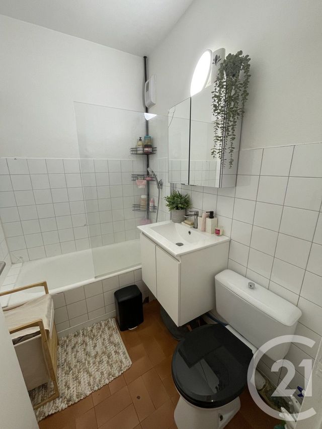 Appartement T1 &agrave; louer - 1 pi&egrave;ce - 27,70 m2 - Valence - 26 - RHONE-ALPES