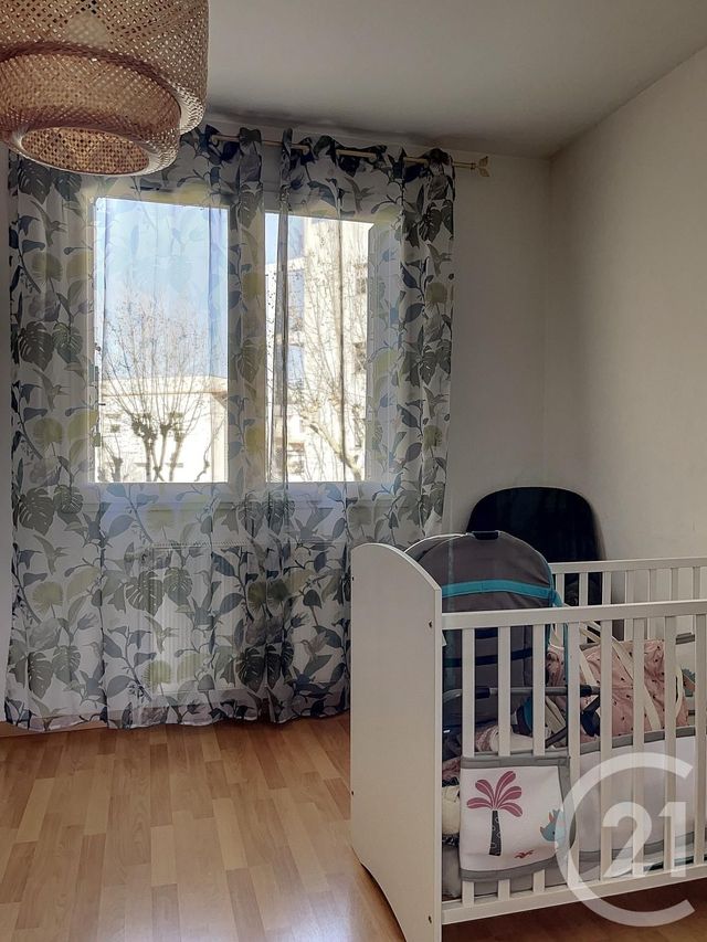 Appartement &agrave; vendre - 4 pi&egrave;ces - 76,42 m2 - Valence - 26 - RHONE-ALPES